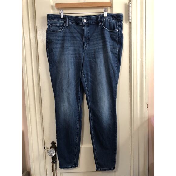 ATHLETA Scupltek Skinny Leg Mid Rise Dark Wash Blue Denim Jeans Women's Size 20X - Picture 1 of 6